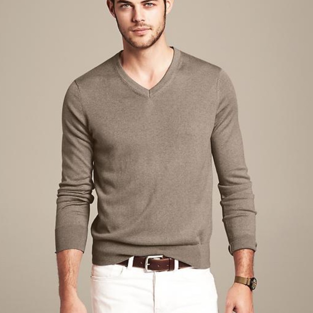 Men's V-Neck Sweater - Taupe